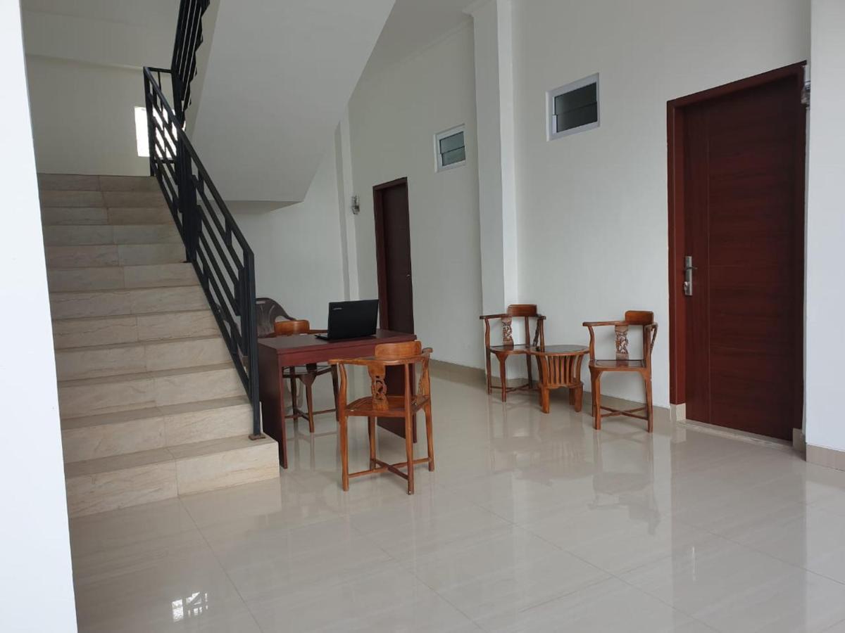 Hotel Oyo 90536 Wenasia 2*